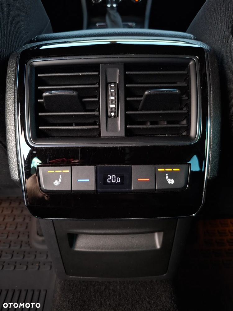 Skoda Superb 2.0 TDI Style DSG - 17