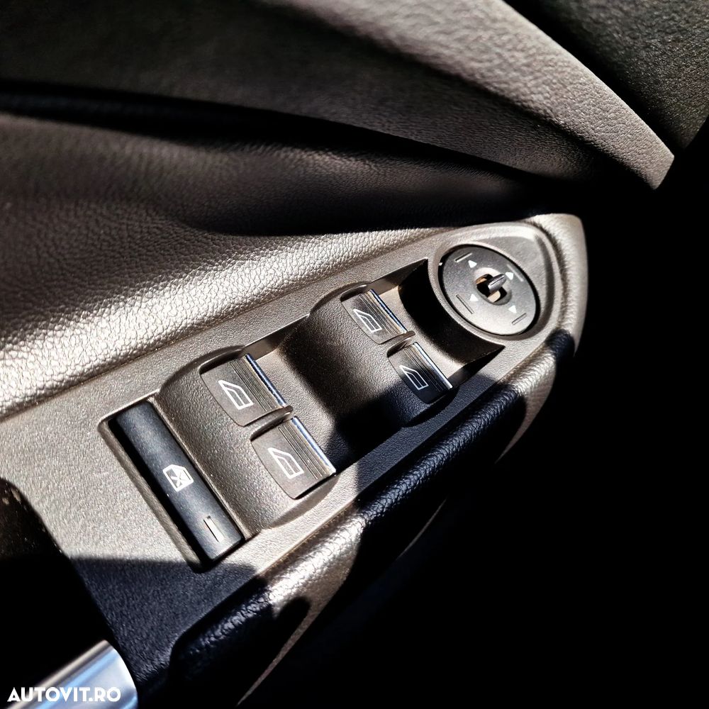 Ford Kuga 1.5 EcoBoost 2WD Trend - 18