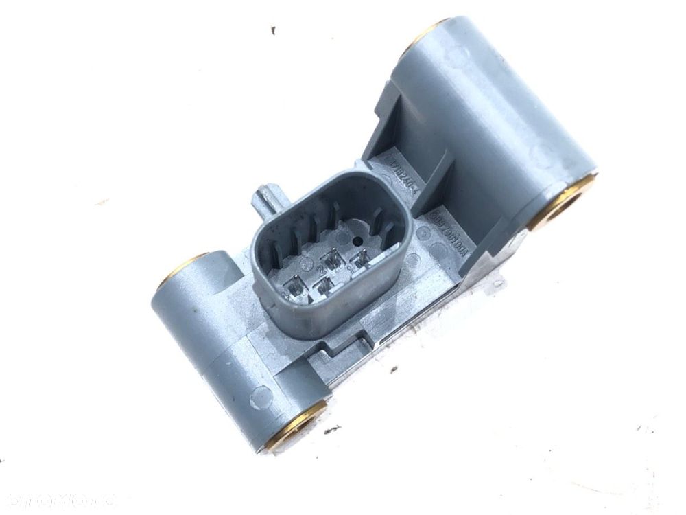 CZUJNIK UDERZENIOWY  BMW 5 Touring (F11) 2009 - 2017 530 d 190 kW [258 KM] olej napędowy 2011 - - 2