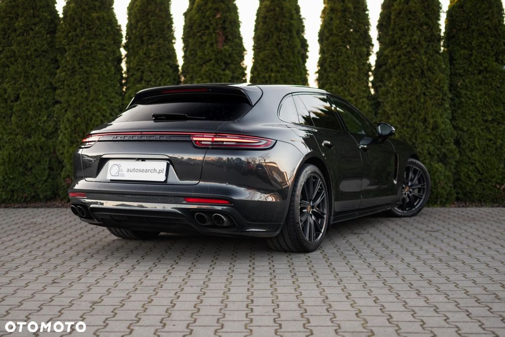Porsche Panamera - 5