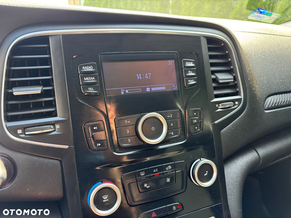 Renault Megane ENERGY TCe 100 LIFE - 12