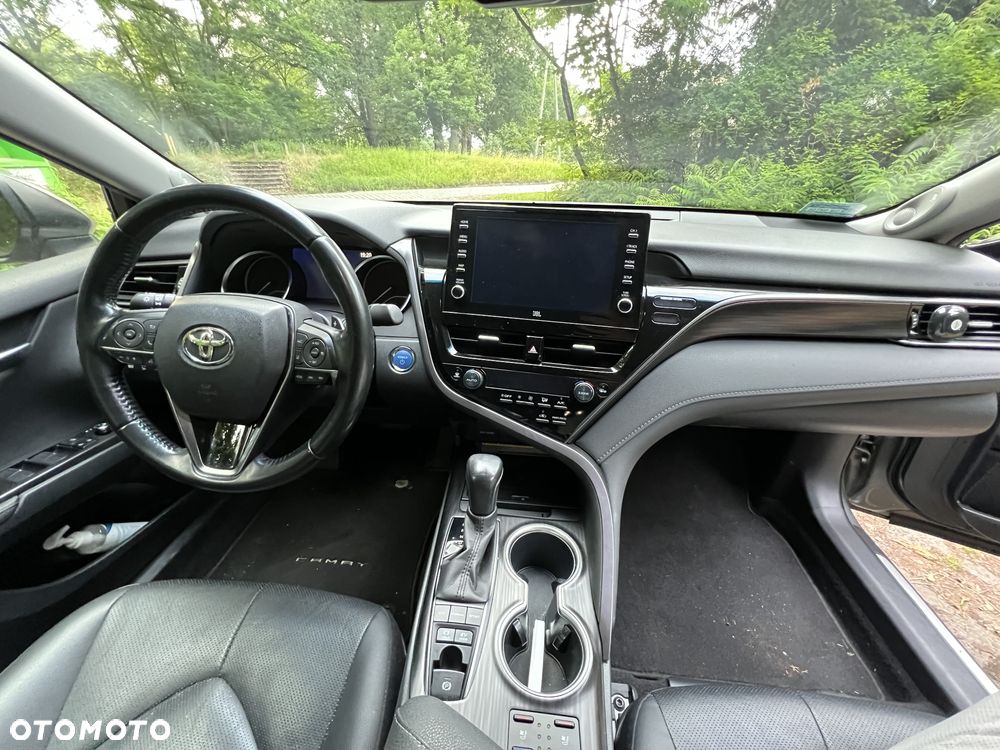 Toyota Camry 2.5 Hybrid Executive CVT - 11