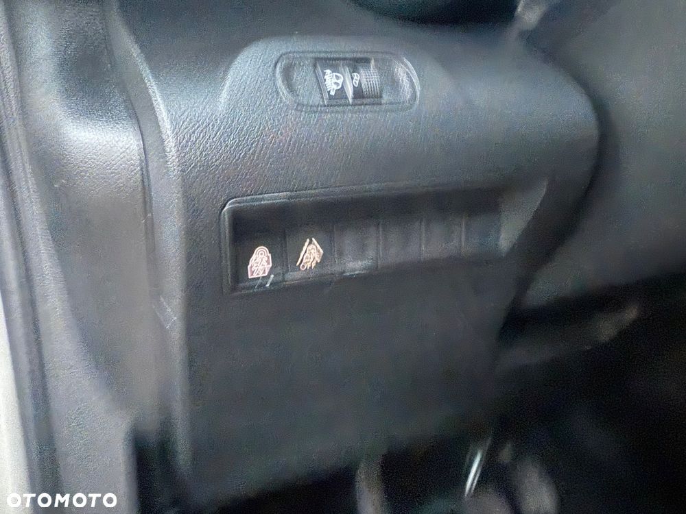 Citroën Berlingo XL BlueHDi 100 START - 25