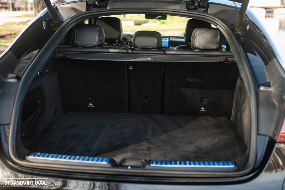 Mercedes-Benz GLC 300 de 4Matic 9G-TRONIC AMG Line Plus - 53