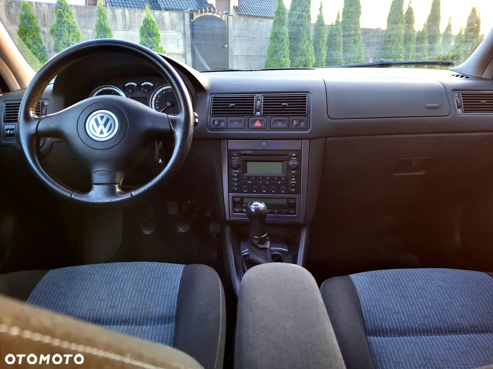 Volkswagen Golf - 19