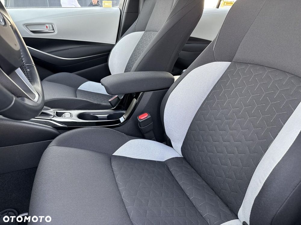 Toyota Corolla 1.8 Hybrid Comfort - 15