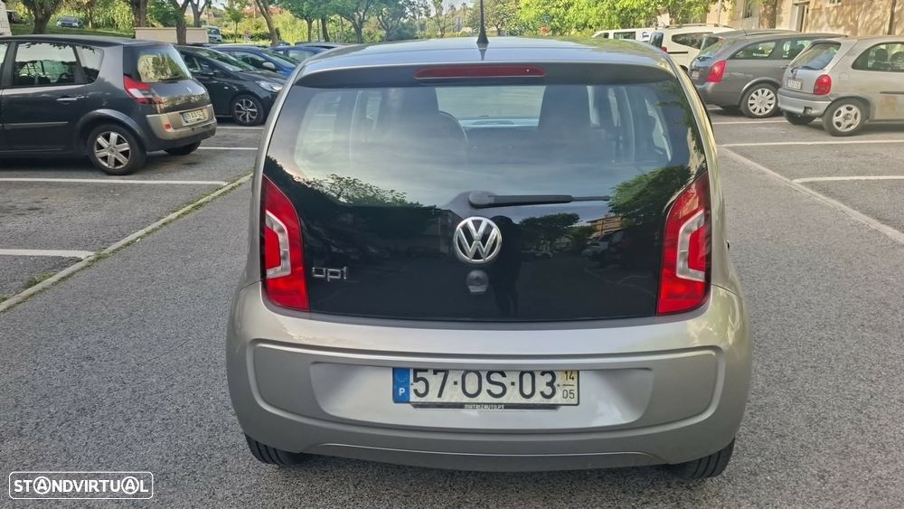 VW Up! 1.0 Move Auto - 4