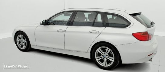 BMW 320 d EfficientDynamics Line Luxury - 6