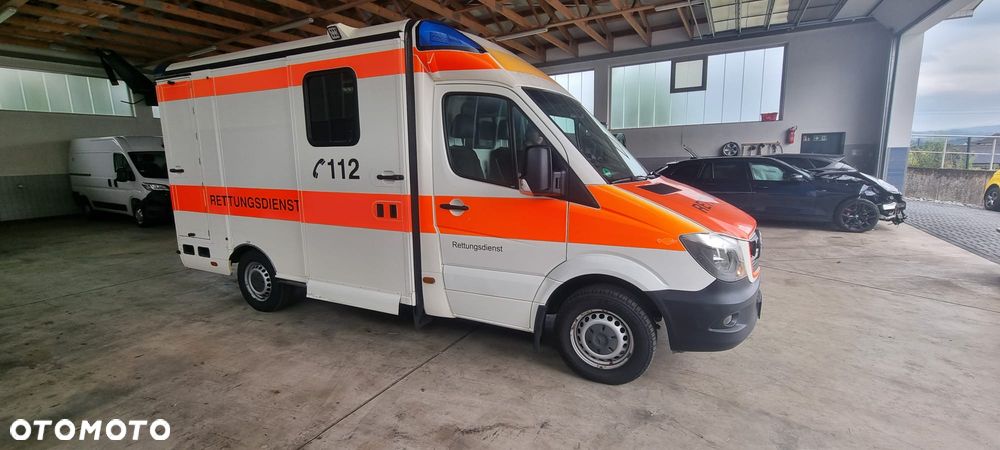 Mercedes-Benz Sprinter - 23