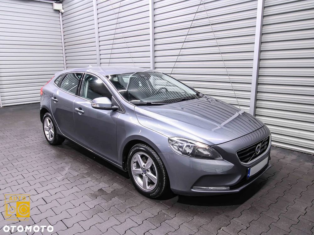 Volvo V40 D2 Summum - 6