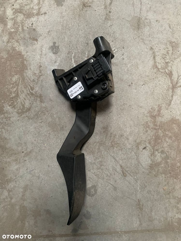 OPEL ASTRA ZAFIRA POTENCJOMETR GAZU 9202341