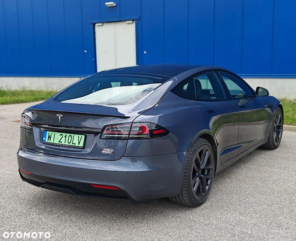 Tesla Model S Plaid - 11