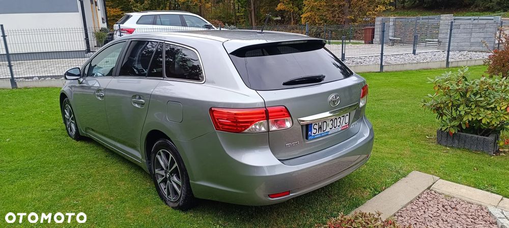 Toyota Avensis 2.0 D-4D Edition (2014) - 7