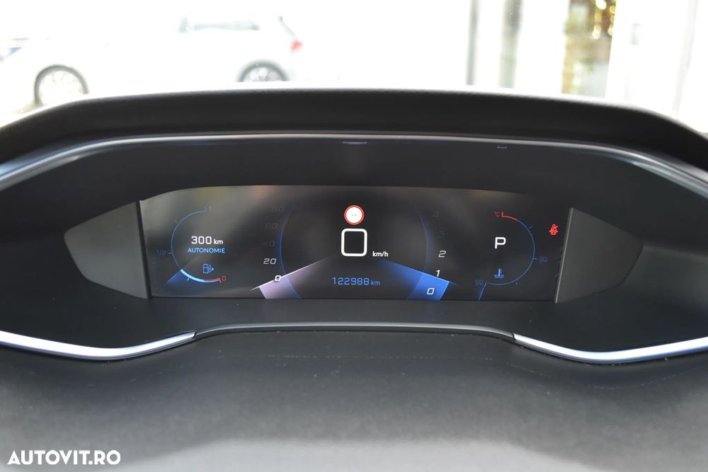 Peugeot 308 SW 1.5 BlueHDi FAP STT EAT8 Allure - 17