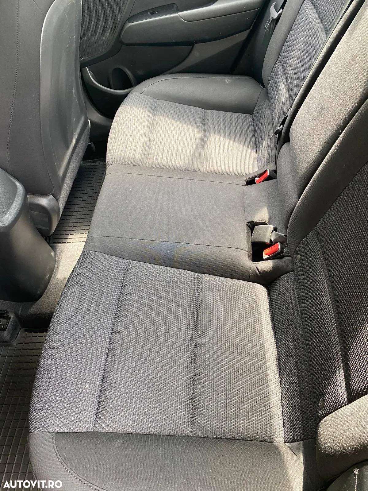 Hyundai Elantra 1.6 MPi Comfort - 9