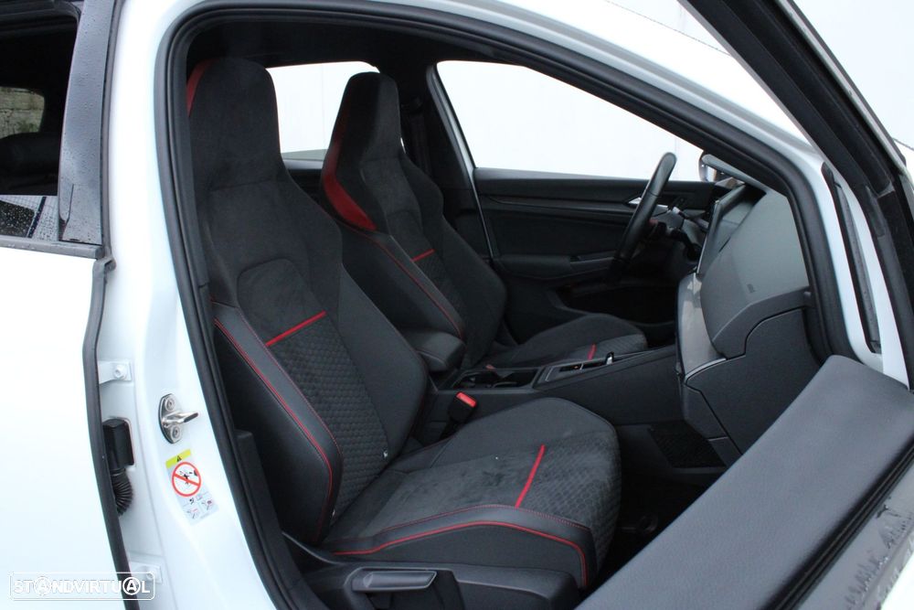VW Golf 2.0 TSI GTI Clubsport DSG - 40