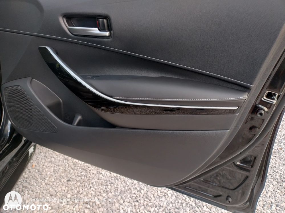 Toyota Corolla 2.0 Hybrid Style - 38