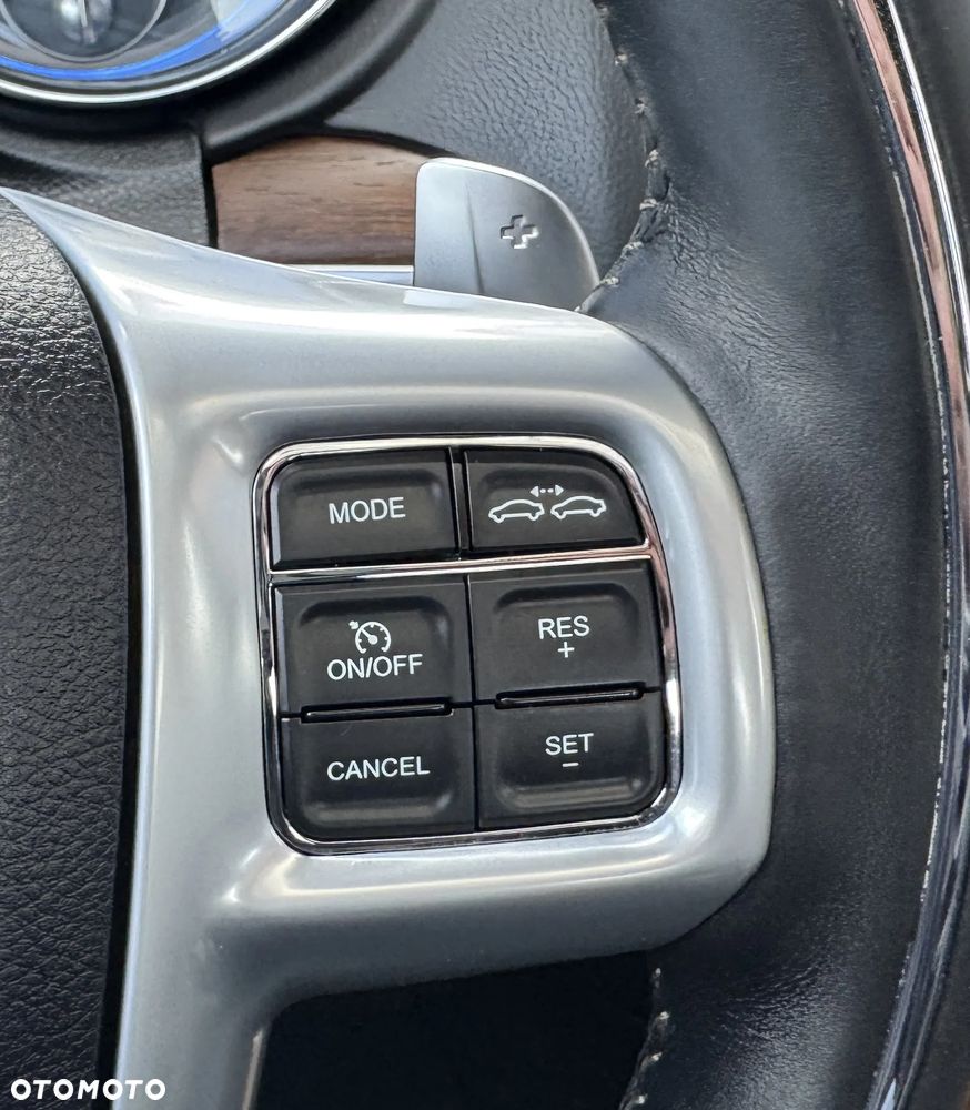 Lancia Thema 3.6 Executive AWD - 23