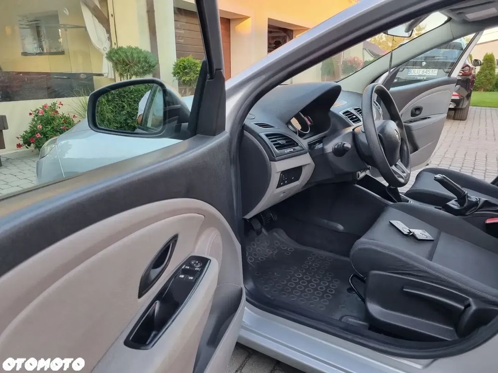 Renault Megane 1.6 16V Expression - 13