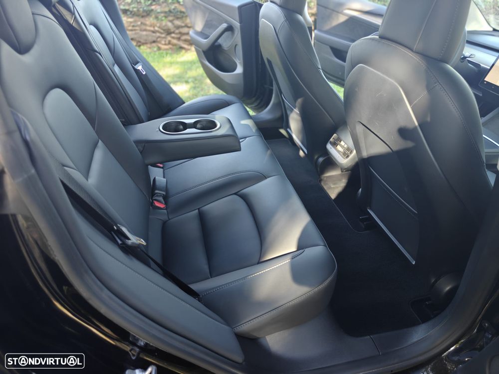Tesla Model 3 Long Range Tração Traseira - 18
