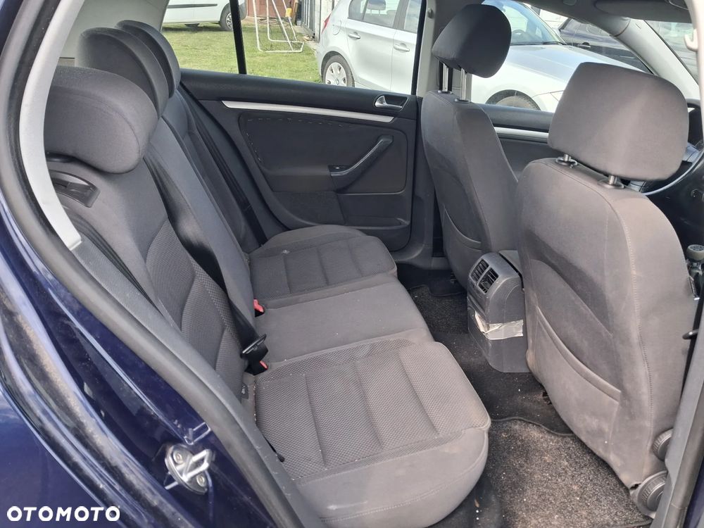 Volkswagen Golf 1.6 Edition - 12