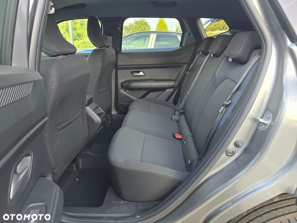Dacia Duster 1.6 Full Hybrid 140 Journey MMT - 9