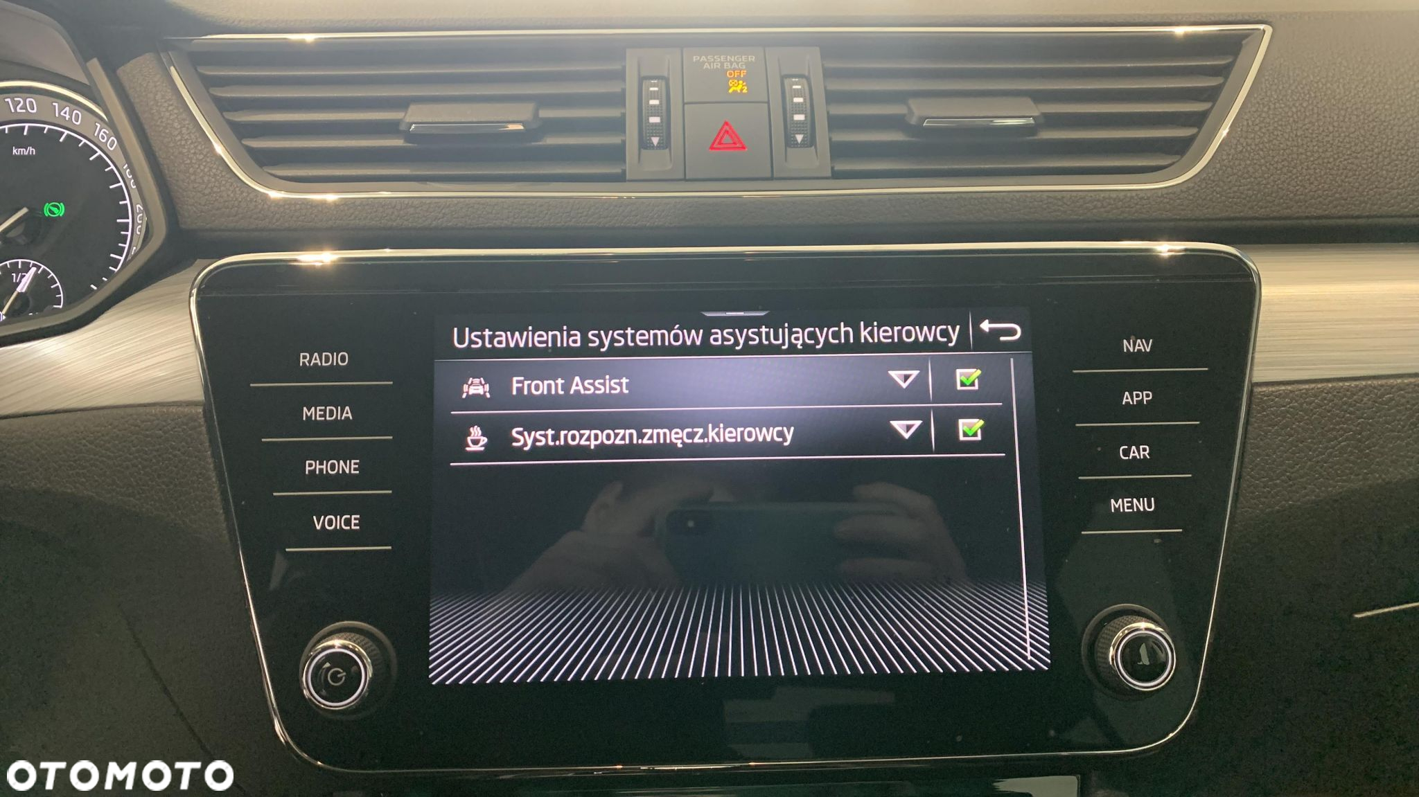 Skoda Superb 1.5 TSI Ambition DSG - 24
