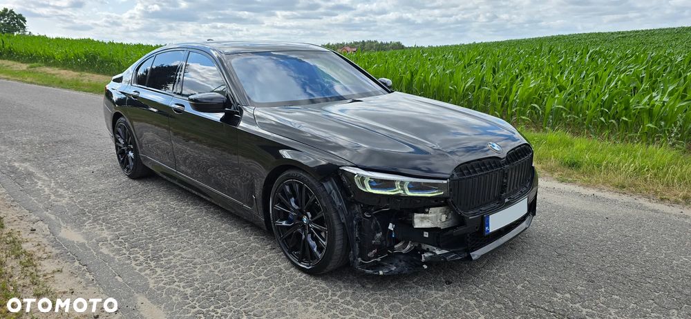 BMW Seria 7 750i xDrive sport - 4