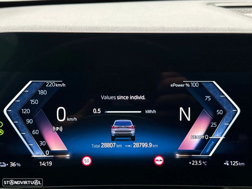 BMW iX1 xDrive30 - 10
