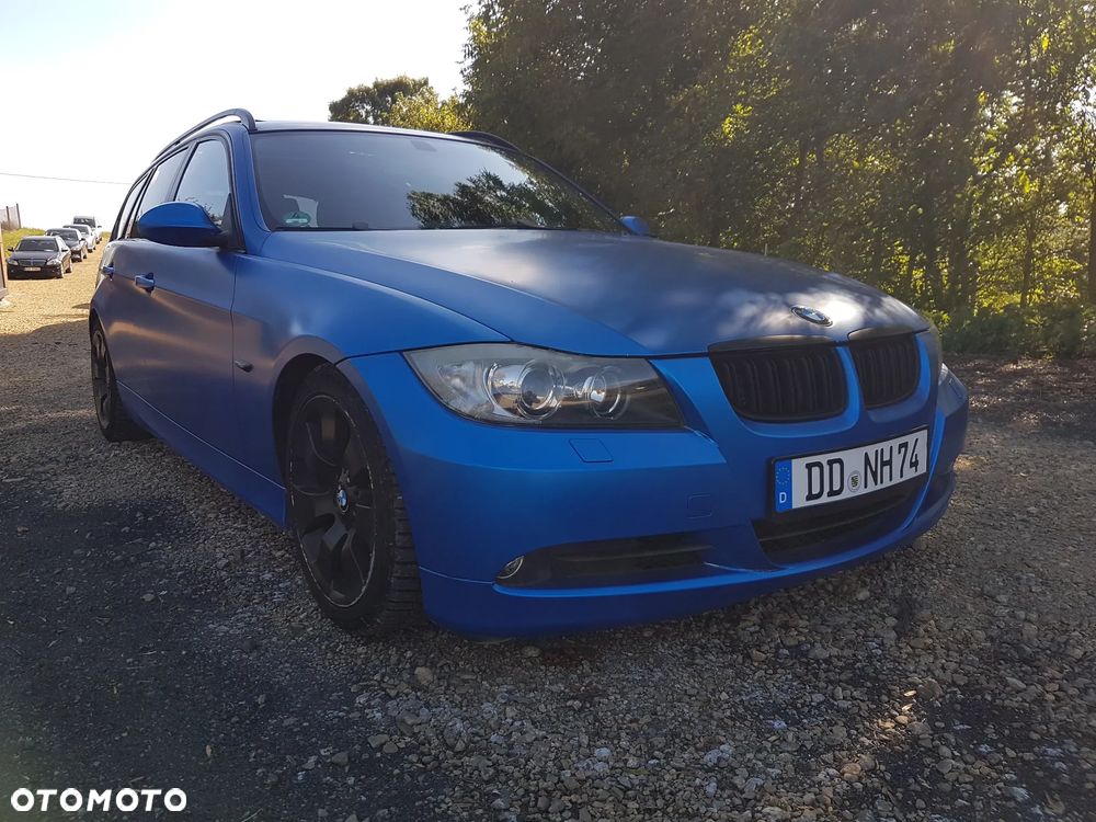 BMW Seria 3 325xi Touring - 2