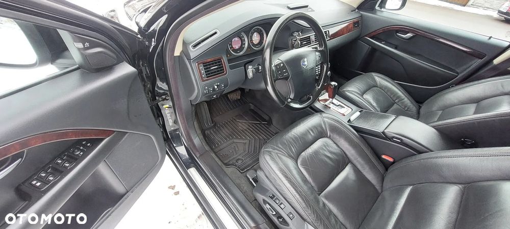 Volvo V70 T6 AWD Summum - 28