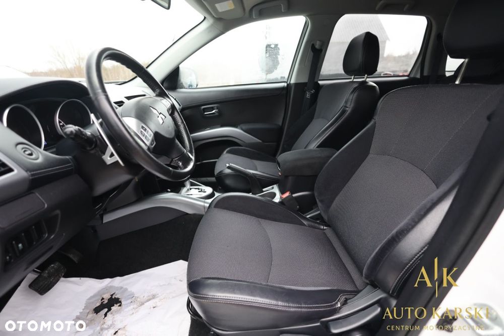 Mitsubishi Outlander - 34