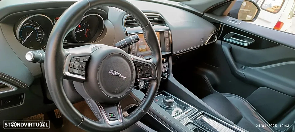 Jaguar F-Pace 2.0 i4D R-Sport Aut. - 22