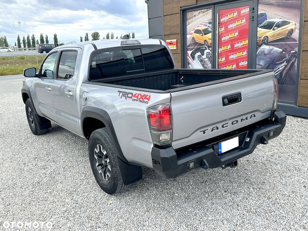 Toyota Tacoma - 5