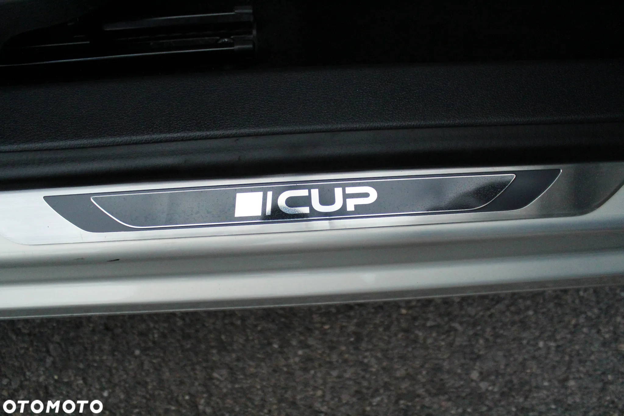 Volkswagen Tiguan 2.0 TDI DPF BlueMotion Technology Cup Sport & Style - 27