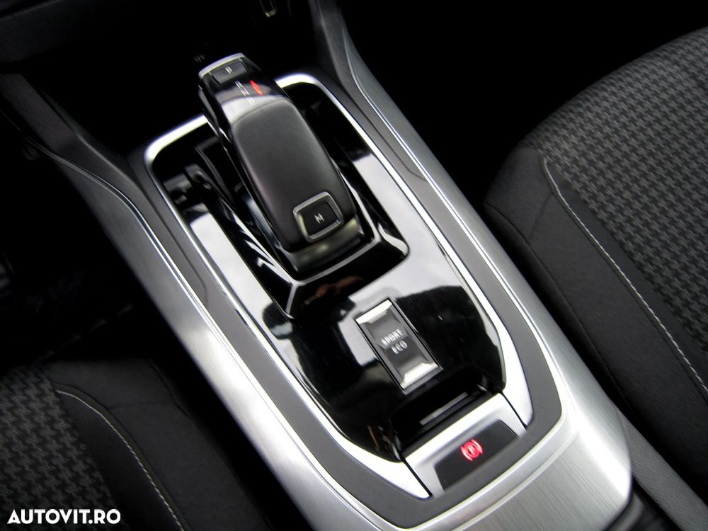 Peugeot 308 BlueHDi 130 EAT8 Stop & Start Active Pack - 11