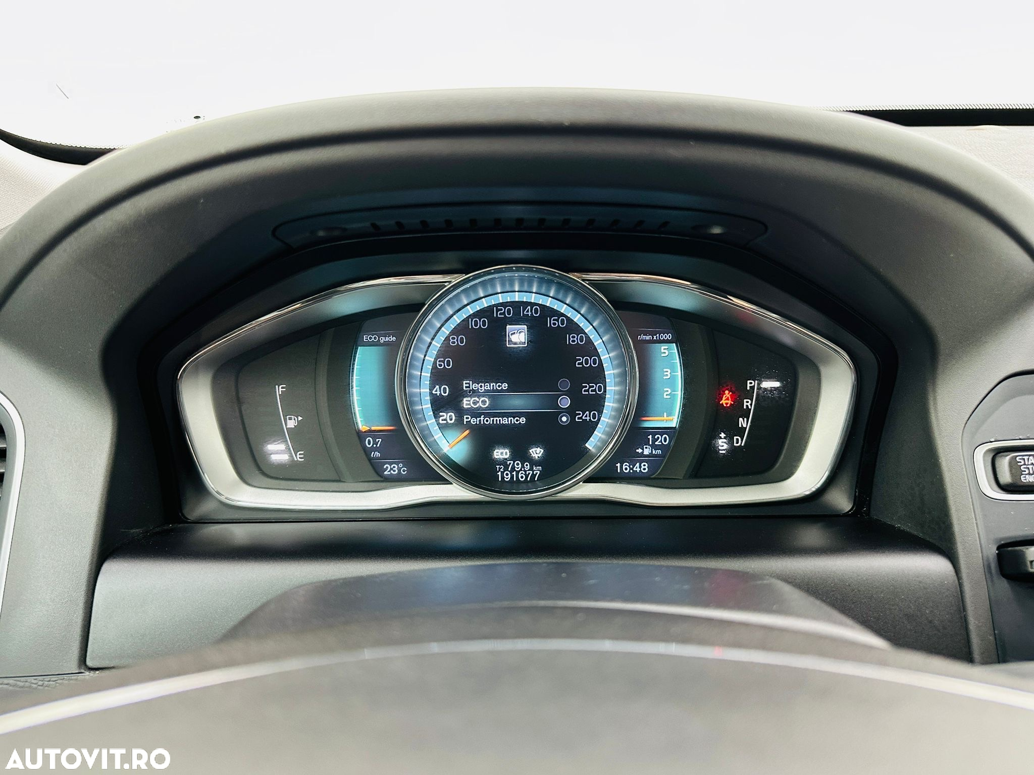 Volvo XC 60 - 40