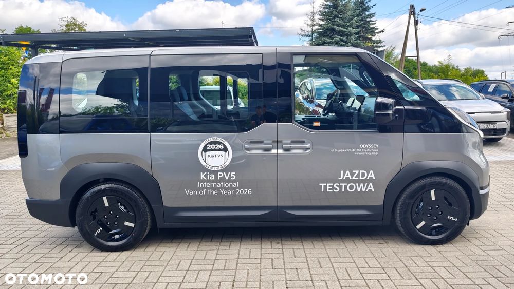 Kia PV5 - 8