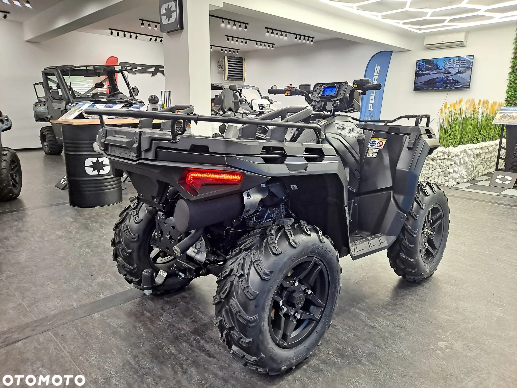 Polaris Sportsman - 8