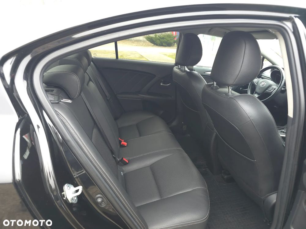 Toyota Avensis 2.0 Prestige MS - 13