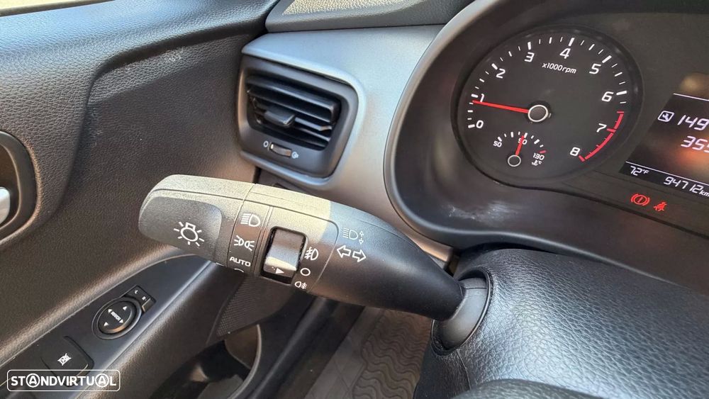 Kia Stonic 1.0 T-GDI OPF Mild Hybrid Nightline Edition — fotografia 13