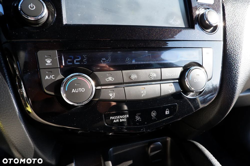 Nissan Qashqai 1.5 dCi N-Connecta - 21