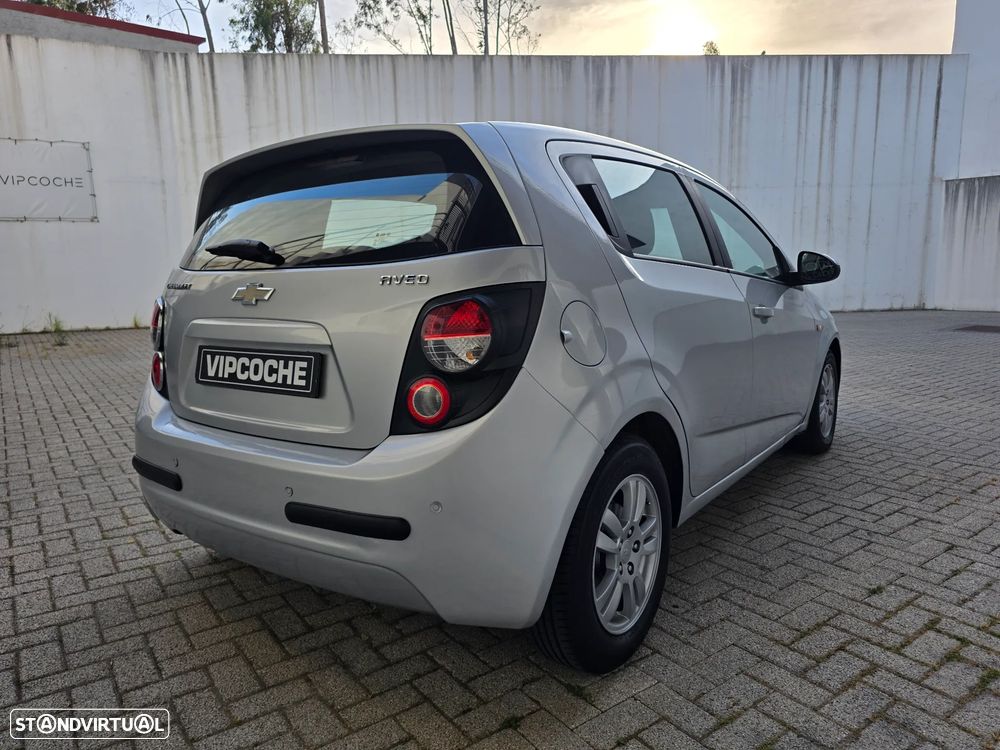 Chevrolet Aveo 1.3 VCDi LTZ - 26