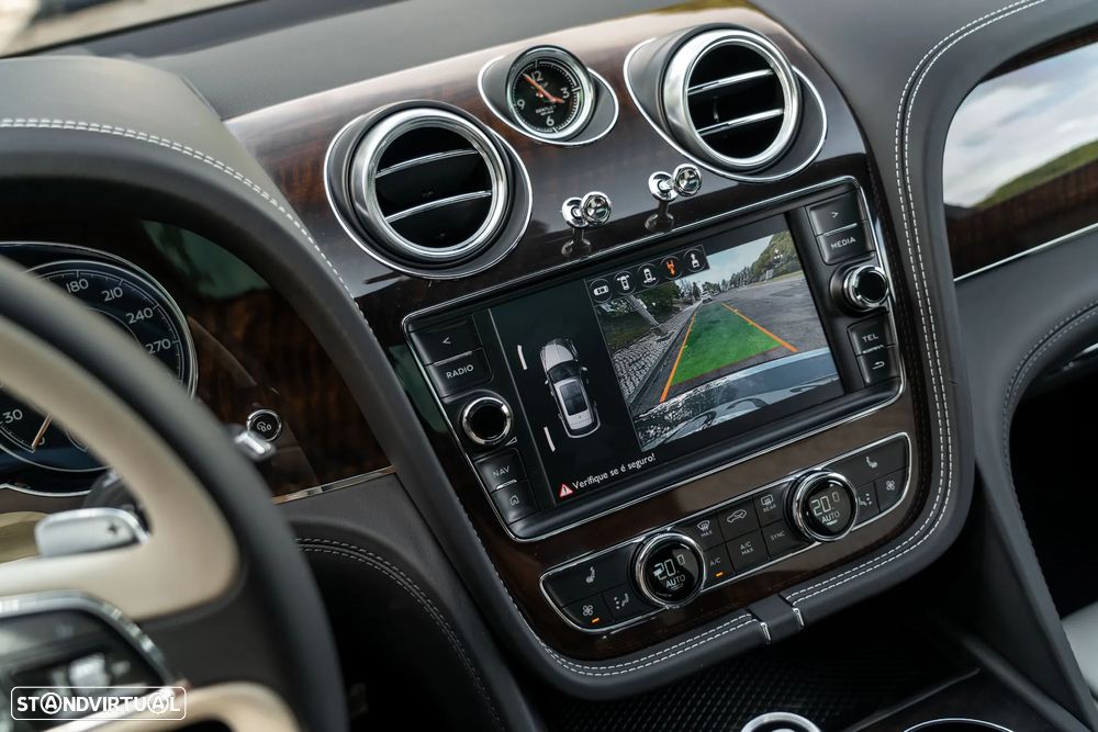 Bentley Bentayga V8 - 18