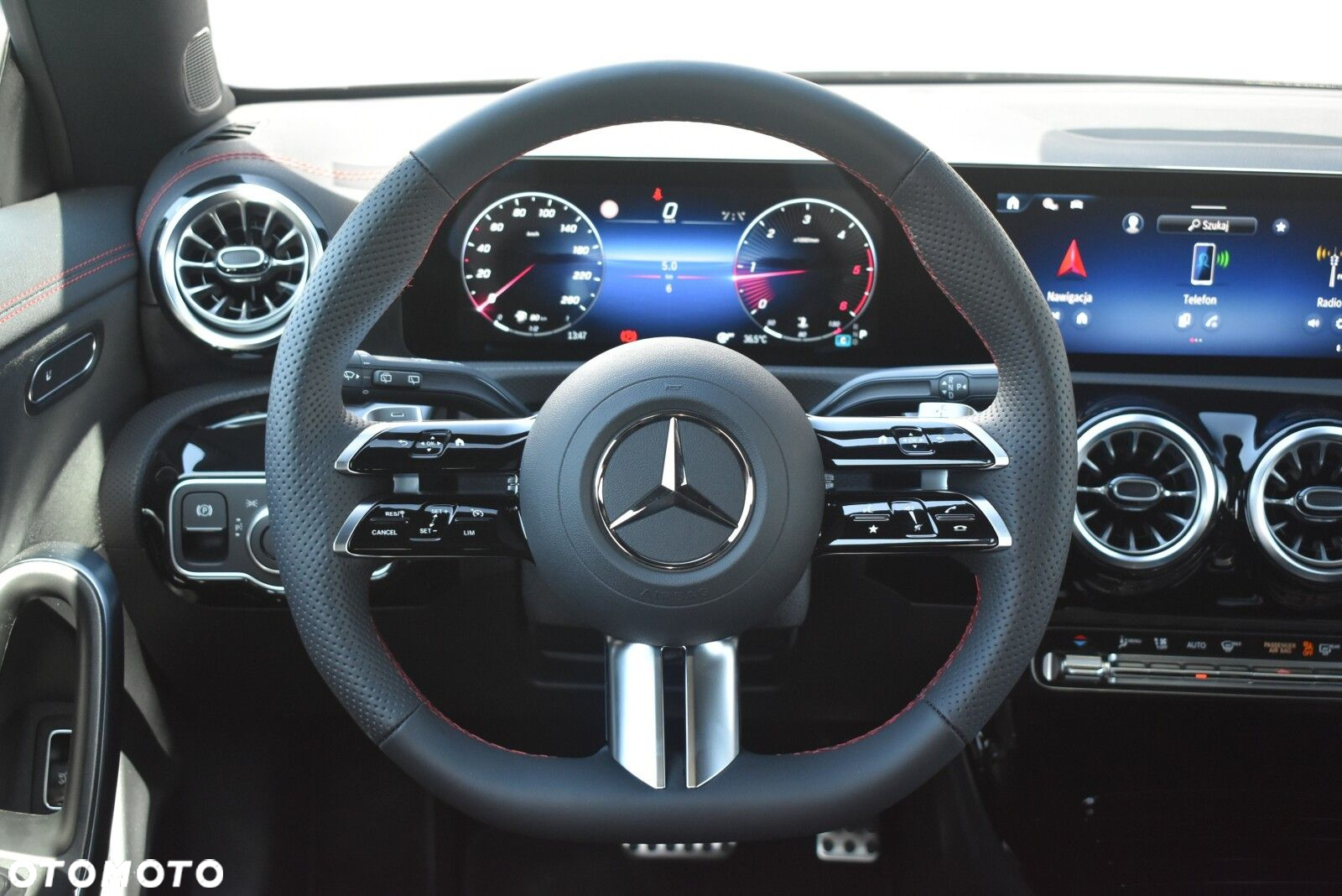 Mercedes-Benz CLA - 7