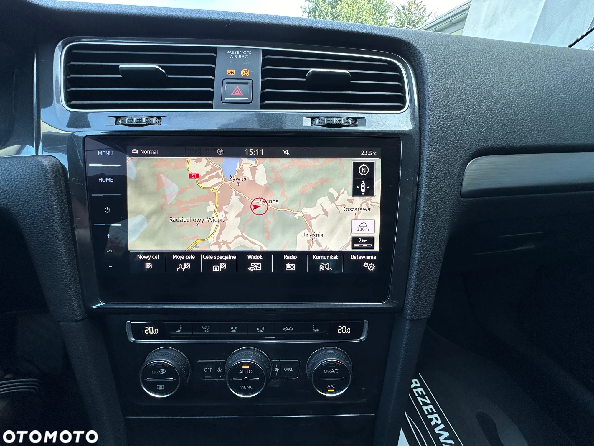 Volkswagen Golf e-Golf - 22