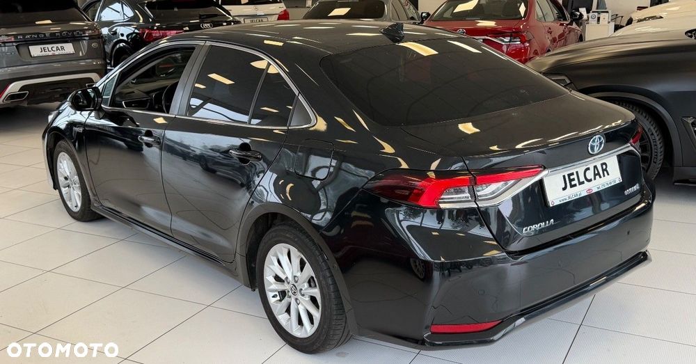 Toyota Corolla - 5