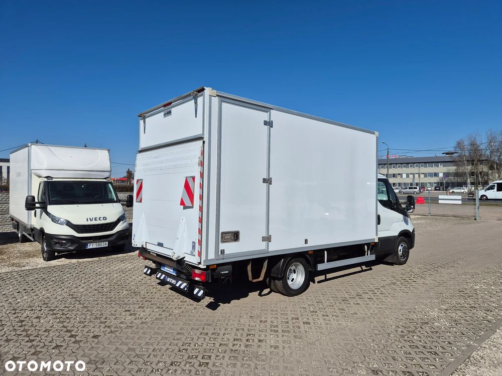 Iveco Daily 35C14, kontener 8PAL, winda 750KG, bliźniaki, klimatyzacja, 174 600 KM - 4