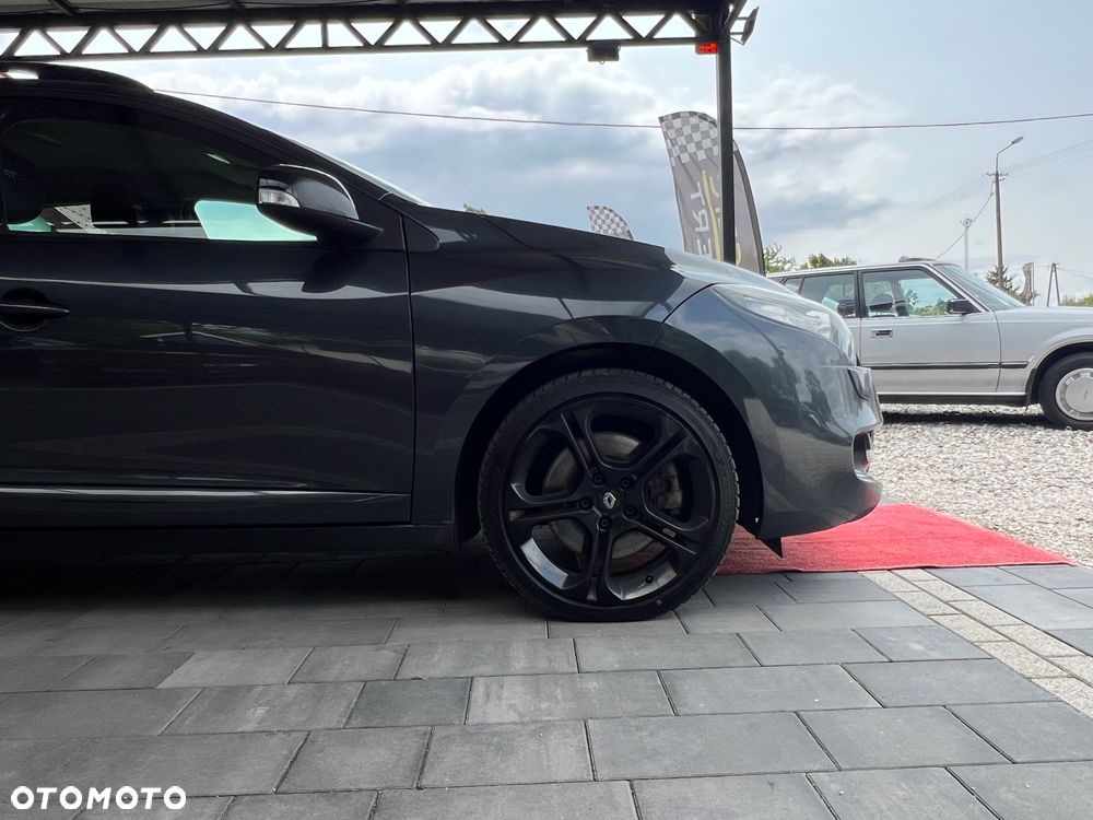 Renault Megane Grandtour TCe 220 Start & Stop GT 220 - 12