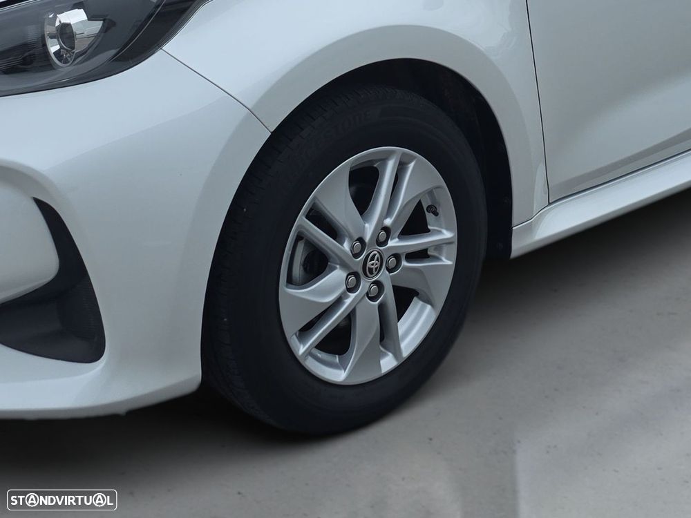 Toyota Yaris 1.0 VVT-i Comfort Plus - 2